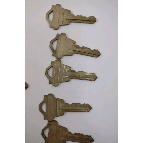11 Vintage WESLOCK Keys Lot - Picture 11 of 12